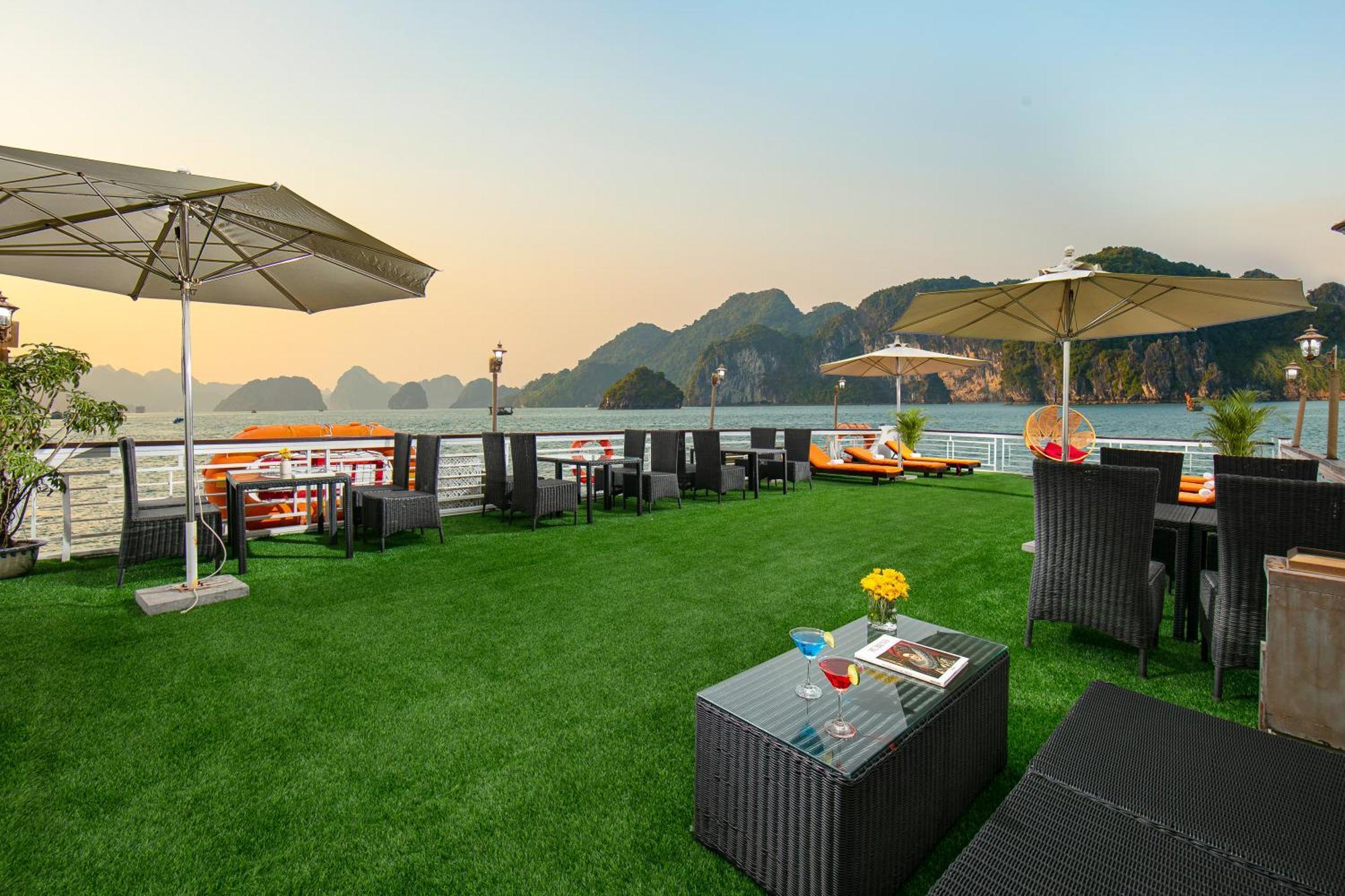 Halong Fantasea Cruise Hotel Ha Long Exterior foto